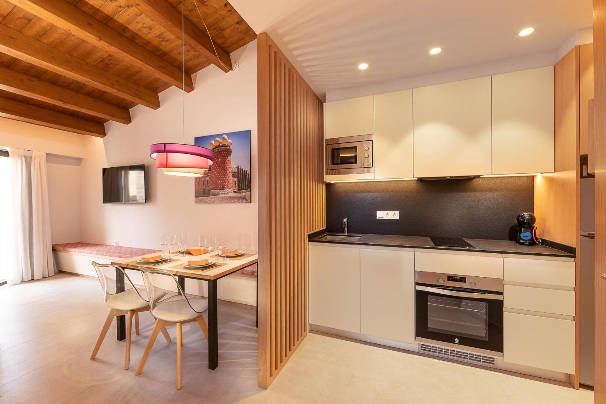 C&C Apartments Figueras Exterior foto